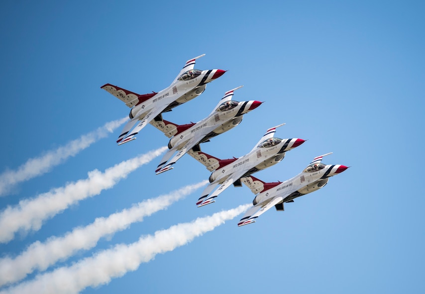 The U.S. Air Force Thunderbirds perform the echelon pass in review maneuver during the Wings over Pittsburgh air show May 13, 2017, in Coraopolis, Pa. (U.S. Air Force photo/Staff Sgt. Jason Couillard)
