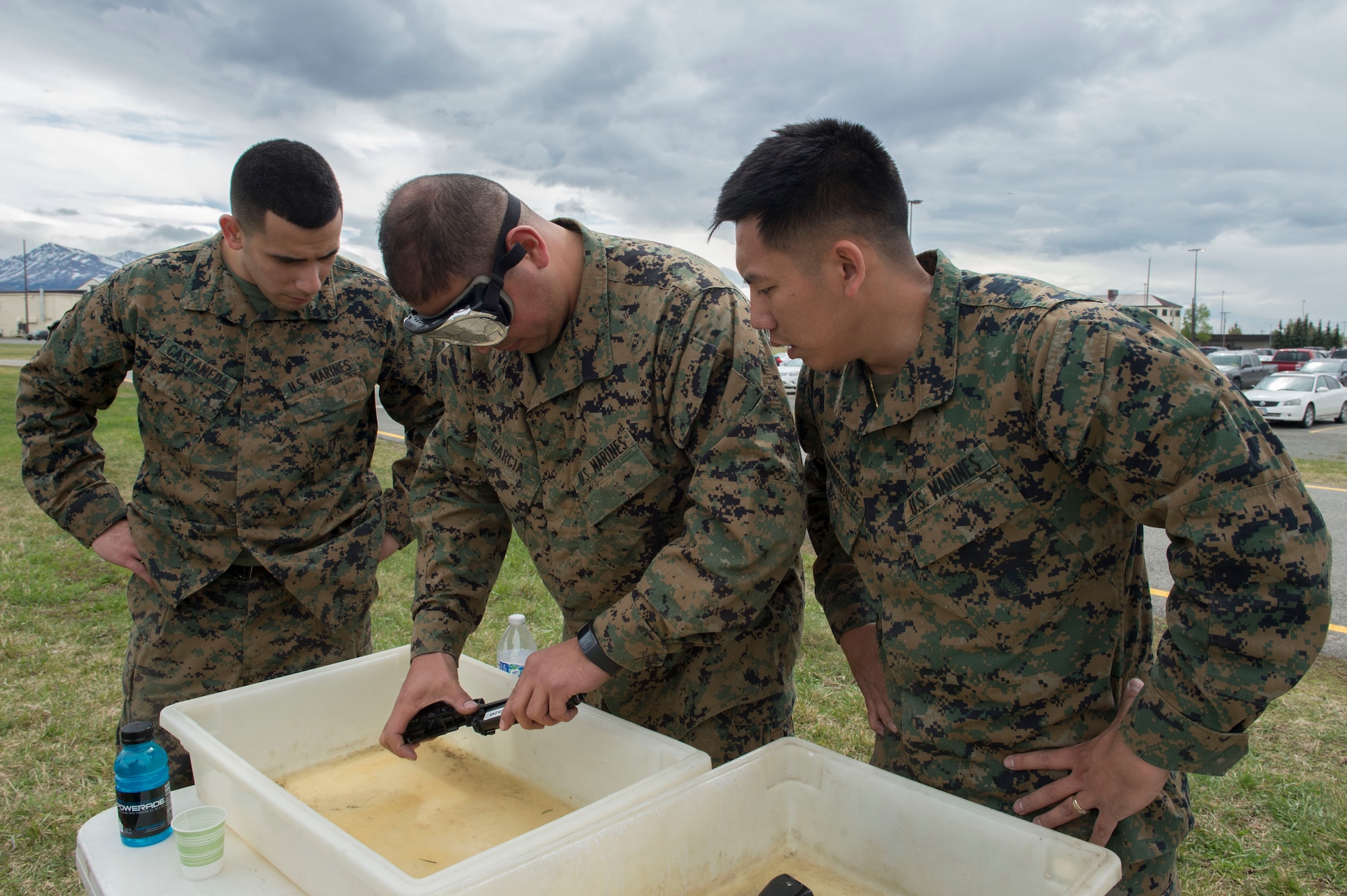 Service members and government contract workers compete during Defender Day Challenge on Joint Base Elmendorf-Richardson, Alaska, May 17, 2017. Defender Day is part of police week which focuses on remembrance of those who have made the ultimate sacrifice in the line of duty. 