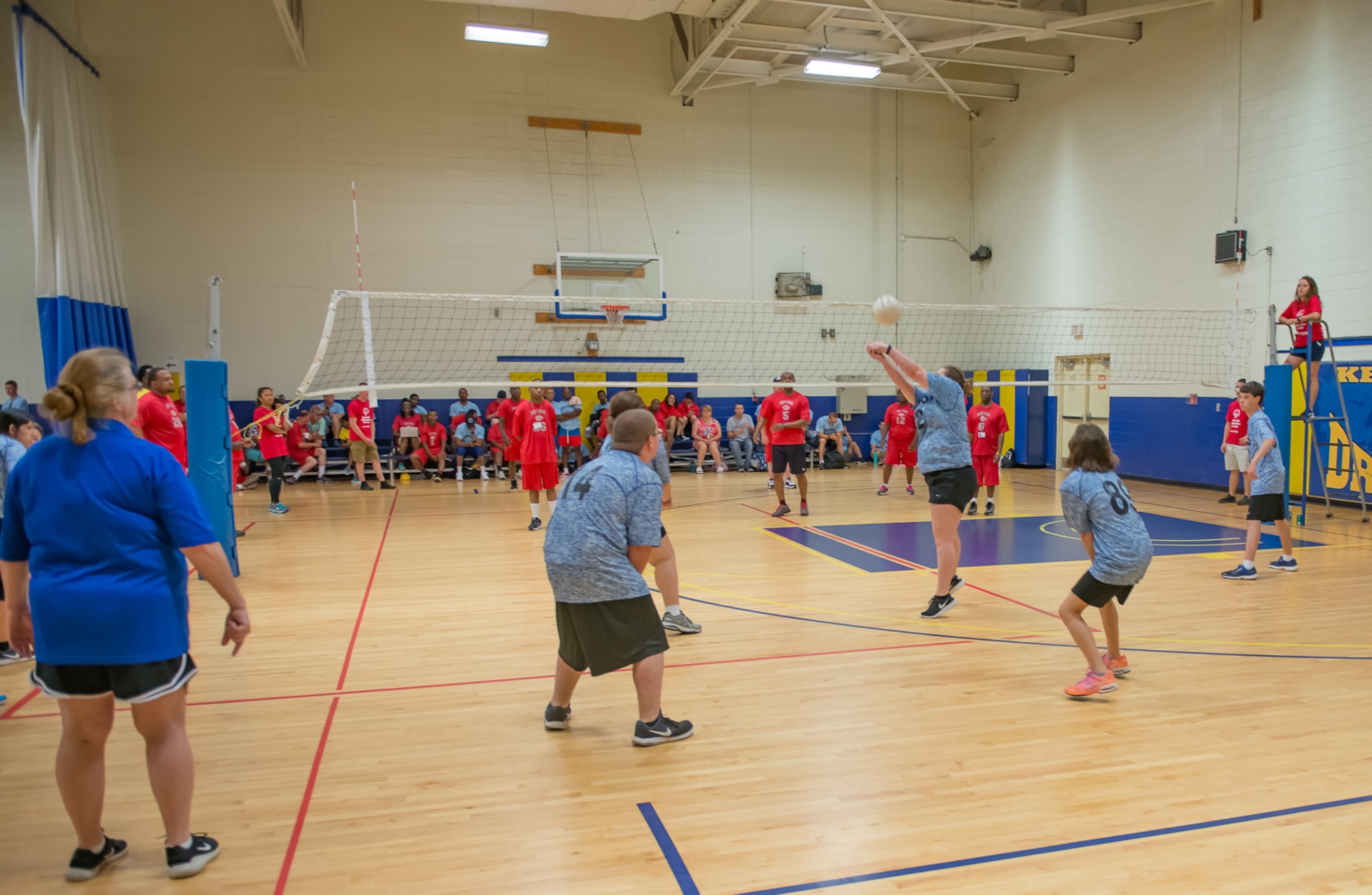 Special Olympics athletes play volleyball during the Special Olympics Mississippi 2017 Summer Games at the Blake Fitness Center May 20, 2017, on Keesler Air Force Base, Miss. Keesler hosted more than 3,200 athletes, directors, coaches, family members and volunteers spanning over 16 regions across Mississippi for the 31st year. (U.S. Air Force photo by Andre’ Askew)    
