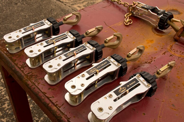 Port Dawgs honor those lost in 2016 > 913th Airlift Group > Article Display