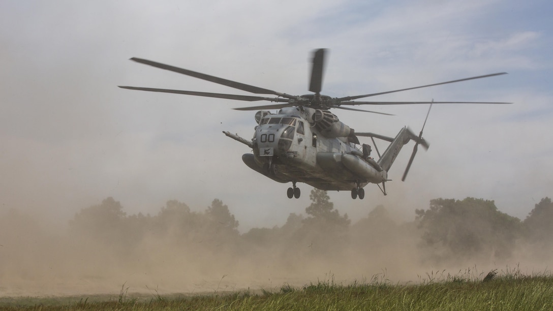 A CH53 Super Stallion conducts an insertion and extraction drill at Camp Lejeune, N.C., May 18, 2017. The Marines are participating in Burmese Chase, an annual, multi-lateral training exercise between U.S. armed forces and NATO members.