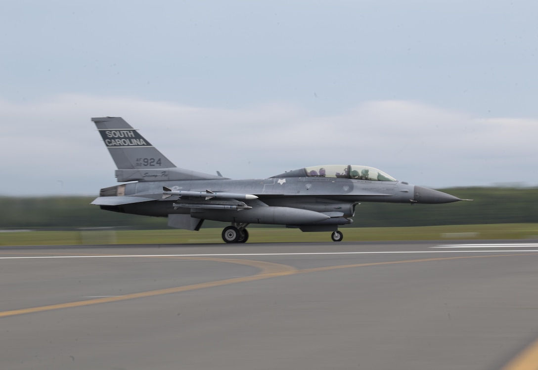 A South Carolina Air National Guard F-16D Fighting Falcon from the 169th Fighter Wing takes off for a flight during a three-day Aeropsace Control Alert CrossTell live-fly training exercise at Atlantic City Air National Guard Base, N.J., May 23, 2017. Representatives from the Air National Guard fighter wings, Civil Air Patrol, and U.S. Coast Guard rotary-wing air intercept units will conduct daily sorties from May 23-25 to hone their skills with tactical-level air-intercept procedures. (U.S. Air National Guard photo by Master Sgt. Matt Hecht/Released)