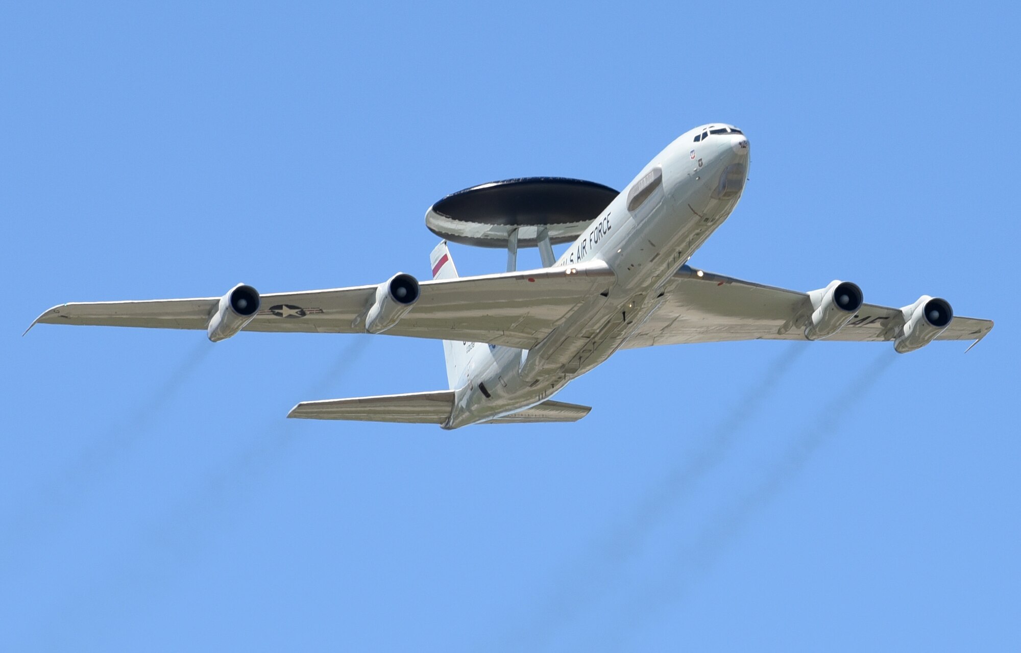 An E-3 Sentry from the 552nd Air Control Wing fleet flies over the blue Oklahoma skies May 20, 2017, during Tinker Air Force Base's Star Spangled Salute Air Show. The E-3 was part of the program featuring other Team Tinker aircraft such as the KC-135 Stratotanker and E-6B Mercury. (Air Force photo by April McDonald)