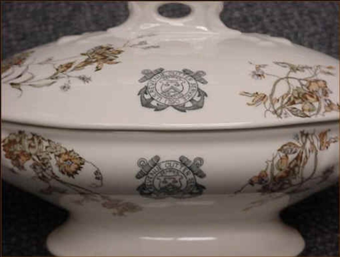 China, dish with lid, US Revenue Cutter Service, Heritage Asset Collection