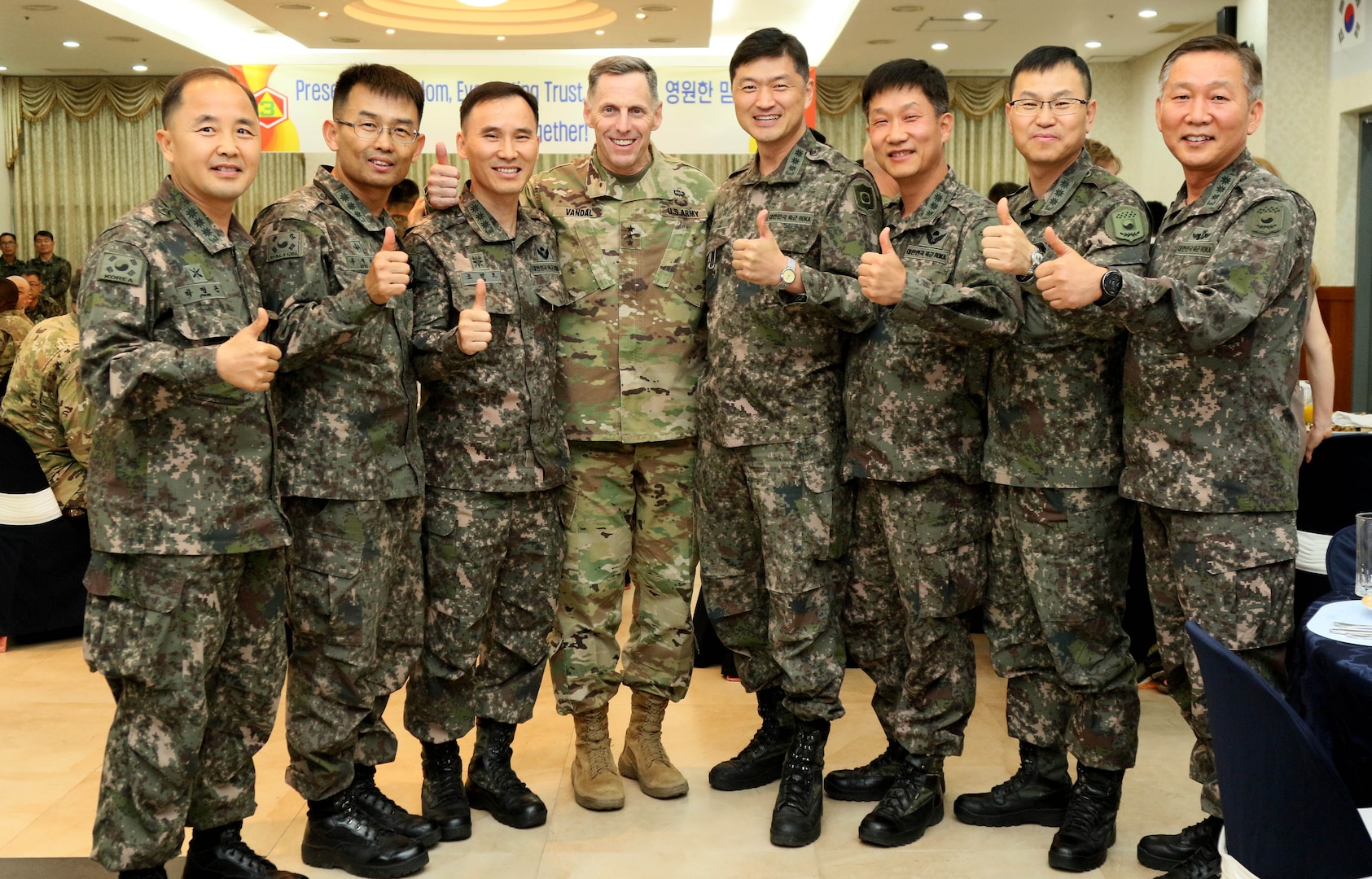 Eighth Army senior leaders enjoy a Festival with Third Republic of Korea Army. May 24, 2017. 

