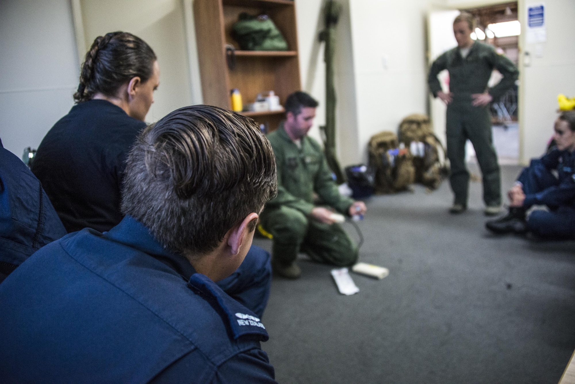 U.S. Air Force Special Operations Forces Medical Element (SOFME) medics demonstrate the equipment they use during an exchange with Royal New Zealand Air Force medics, April 26, 2017 at RNZAF Base Woodbourne, New Zealand. Exercise Teak Net provided an opportunity for both the United States and host nation to advance their interoperability and partner capacity. (U.S. Air Force photo by Capt. Jessica Tait)