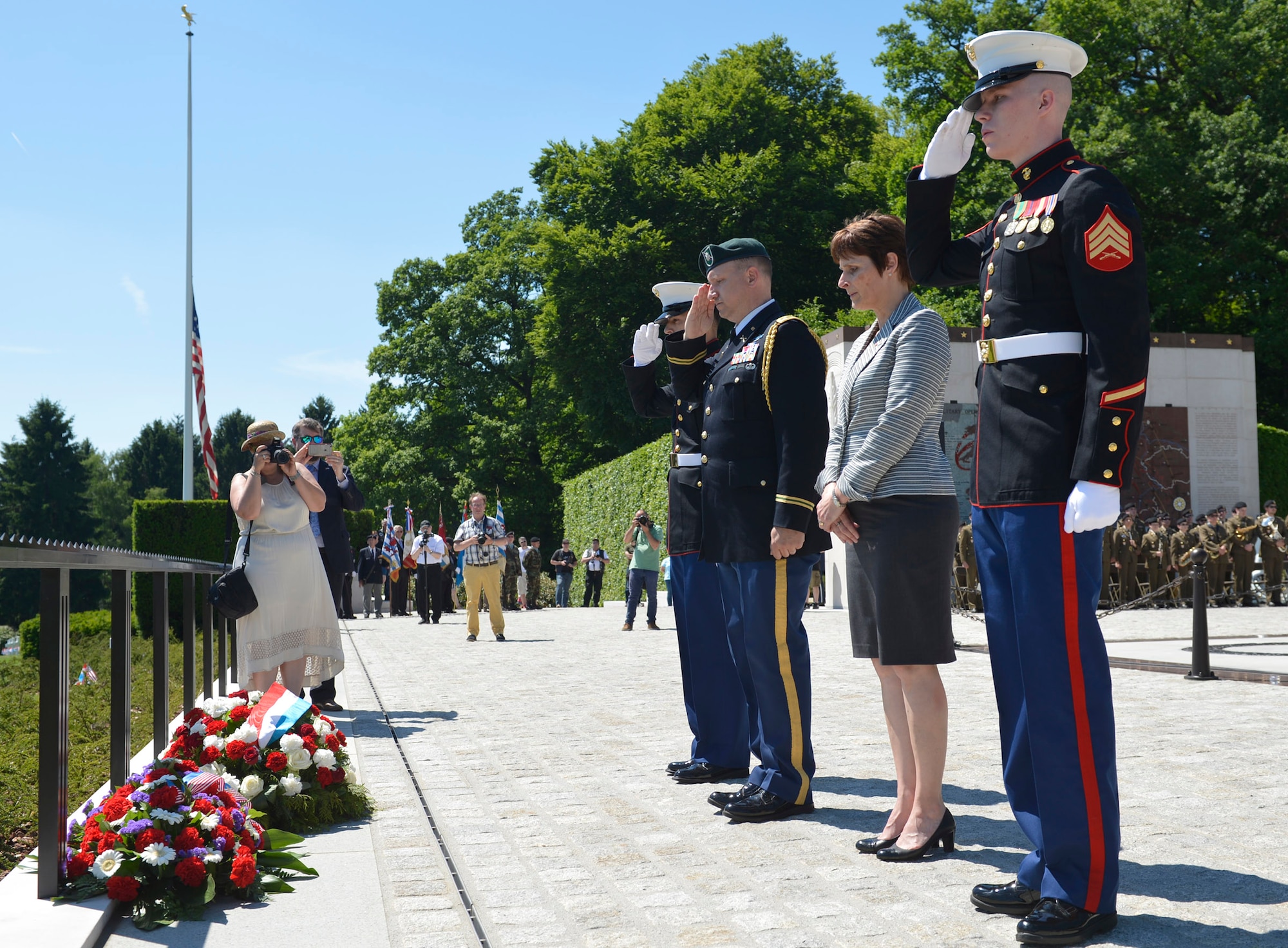 Service members and government officials dedicate a wreath during the Memorial Day Ceremony at the Luxembourg American Military Cemetary in Hamm, Luxembourg, May 27, 2017. The ceremony brought together military representatives and hundreds of supporters to recognize the sacrifices made by American service members in support of freedom abroad.