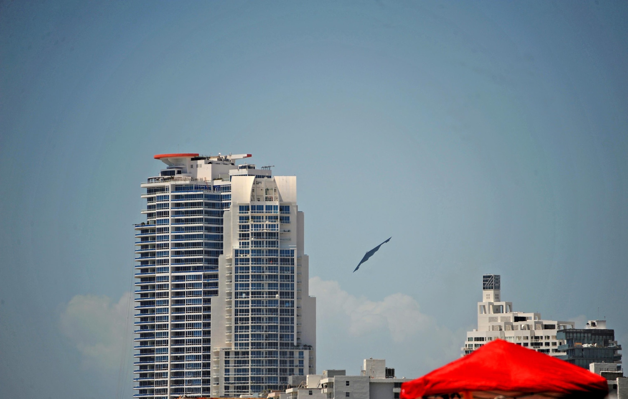 A B-2 Spirit performs a flyover during the Salute to America’s Heroes Air and Sea Show in Miami Beach, Fla., May 27, 2017. The airshow featured various aircraft representing each branch of the U.S. Armed Forces, including ground personnel to educate the public and airshow attendees about their respective branch’s mission. (U.S. Air Force photo by Senior Airman Erin Trower)