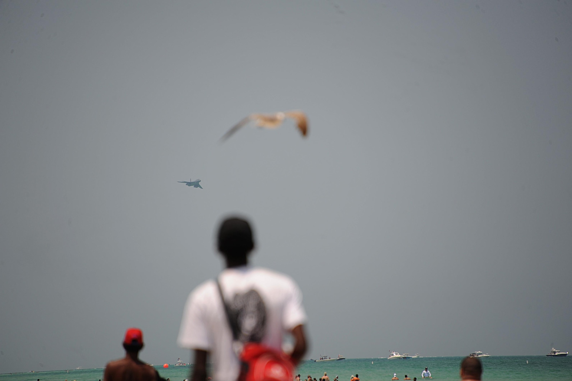 A B-1B Lancer soars over Miami Beach, Fla., during the Salute to America’s Heroes Air and Sea Show in Miami Beach, Fla., May 28, 2017. Bomber aircraft from Minot Air Force Base, Ellsworth AFB, Dyess AFB, and Whiteman AFB, performed flyover demonstrations to allow the public to witness the capabilities of all three bomber platforms over the course of one airshow, and to generate awareness of each aircraft’s mission. (U.S. Air Force photo by Senior Airman Erin Trower)