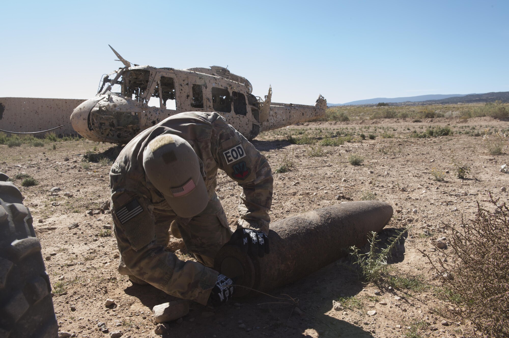 EOD conducts joint range clearance