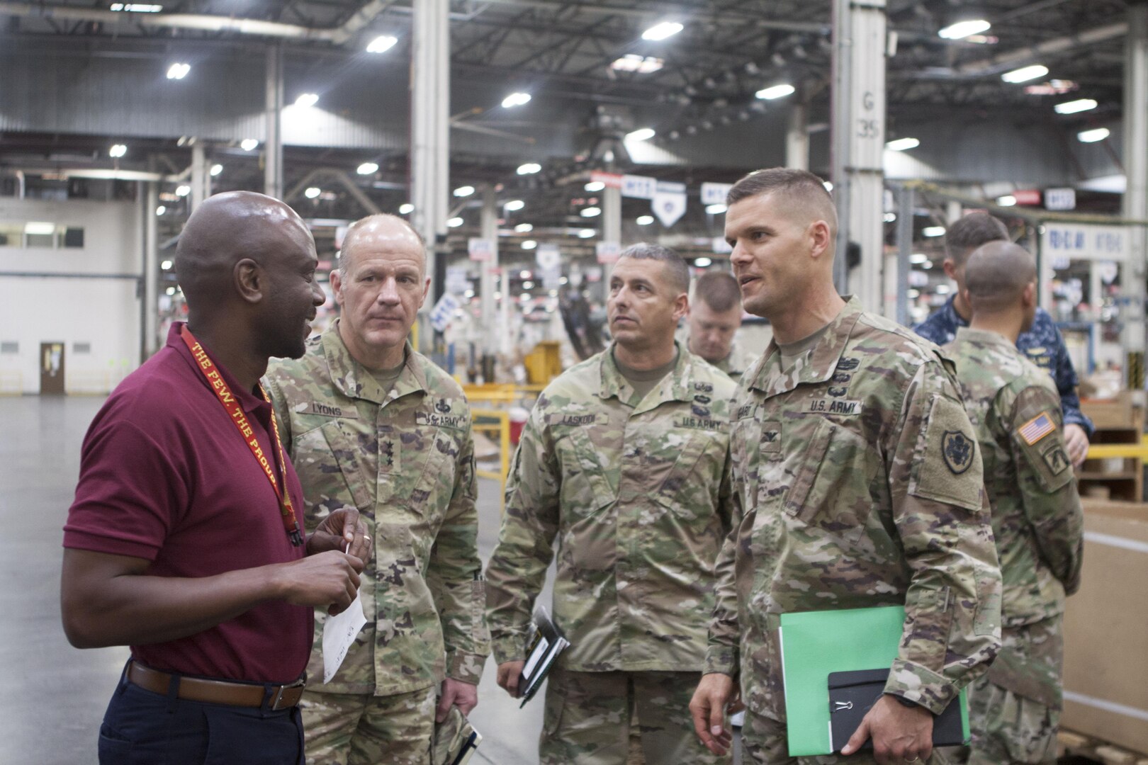 Joint Chiefs Director of Logistics visits Distribution headquarters, discusses future capabilities