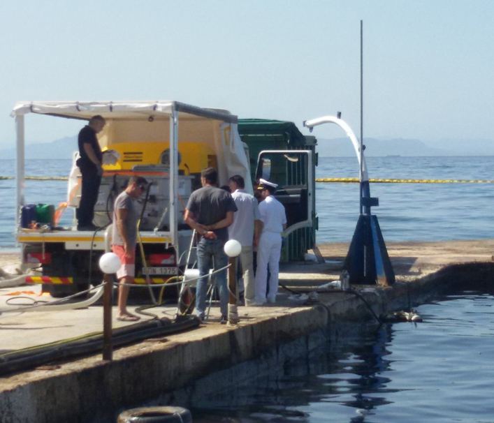 Dla Energy Helps Clean Up Oil Spill In Greece Defense Logistics