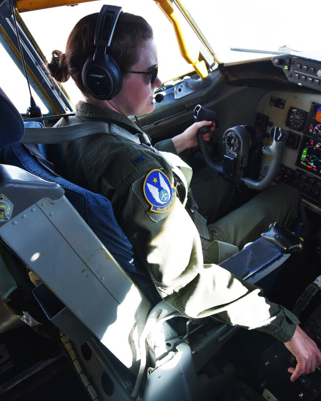 First Lt. Katie Head, 18th Air Refueling Squadron pilot, conducts an aerial refueling mission for the U.S. Air Force Thunderbirds, Nov. 2, 2017.