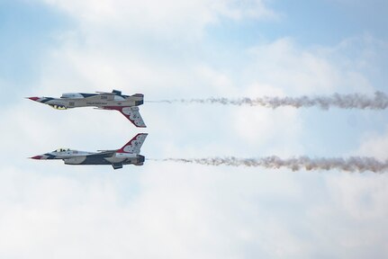 The U.S. Aerial Demonstration Squadron “Thunderbirds” perform at the Joint Base San Antonio Air Show and Open House Nov. 4, 2017, at JBSA-Lackland, Kelly Field. Air Shows allow the Air Force to display the capapbilities of our aircraft to the American Public through aerial demonstration and static displays.