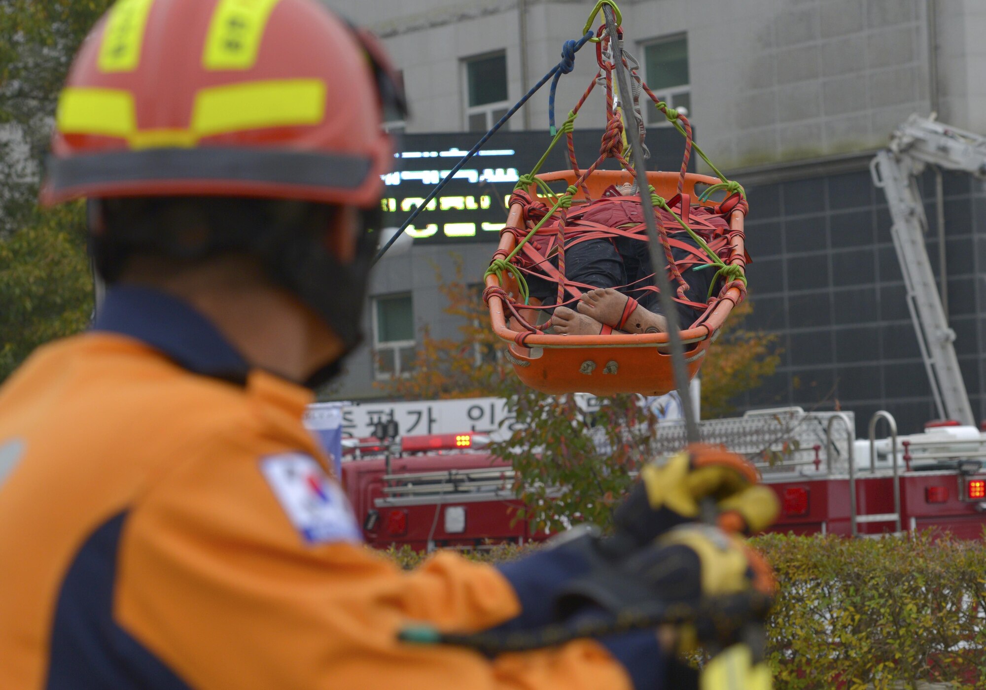 Osan, Korean Emergency Services train together, strengthen commitment