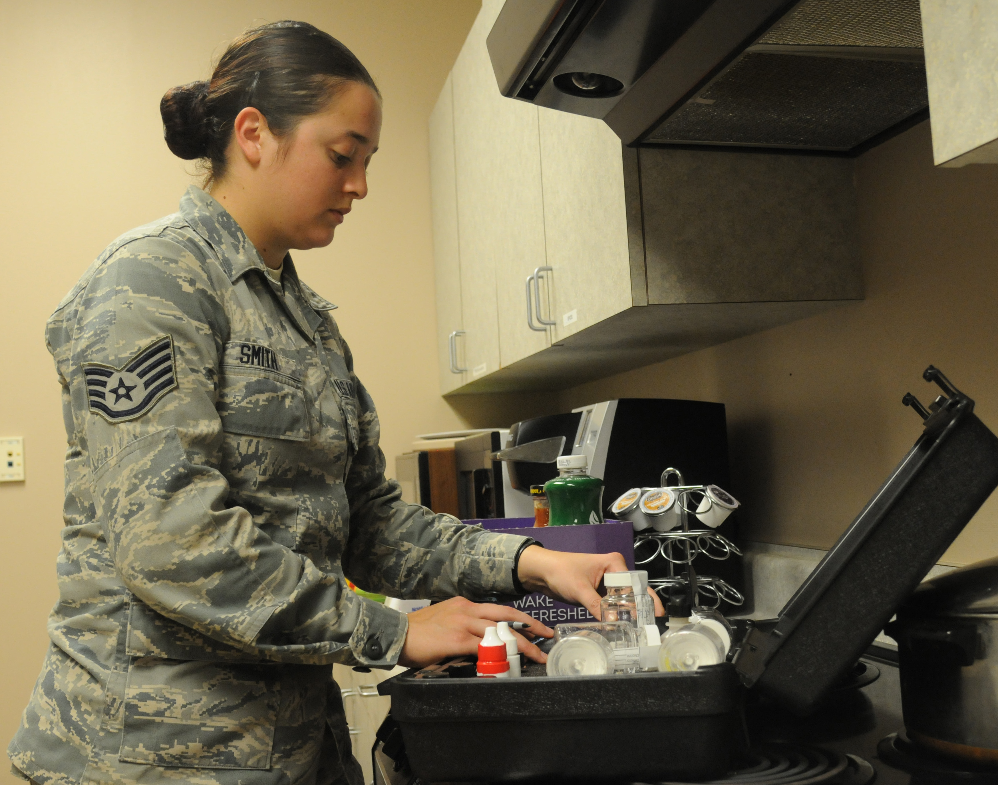 Bioenvironmental tests the limits of occupational health > Keesler Air