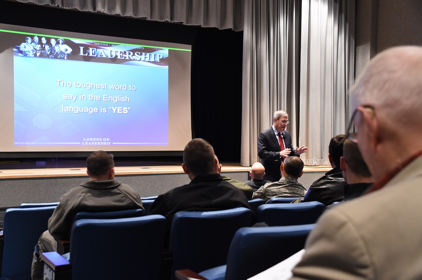 Retired U.S. Air Force Gen. Stephen Lorenz shares his perspective on leadership with members of U.S. Strategic Command during his visit to Offutt Air Force Base, Neb., Nov. 6, 2017. Lorenz, who retired as commander of Air Education and Training Command, discussed the traits and practices of effective leaders based on his experience as a military officer and commander.