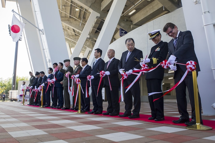 "Bond" Stadium brings American, Japanese locals together