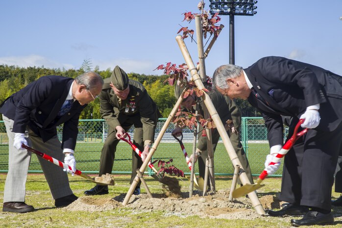 "Bond" Stadium brings American, Japanese locals together