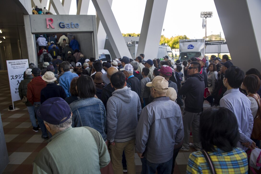 "Bond" Stadium brings American, Japanese locals together