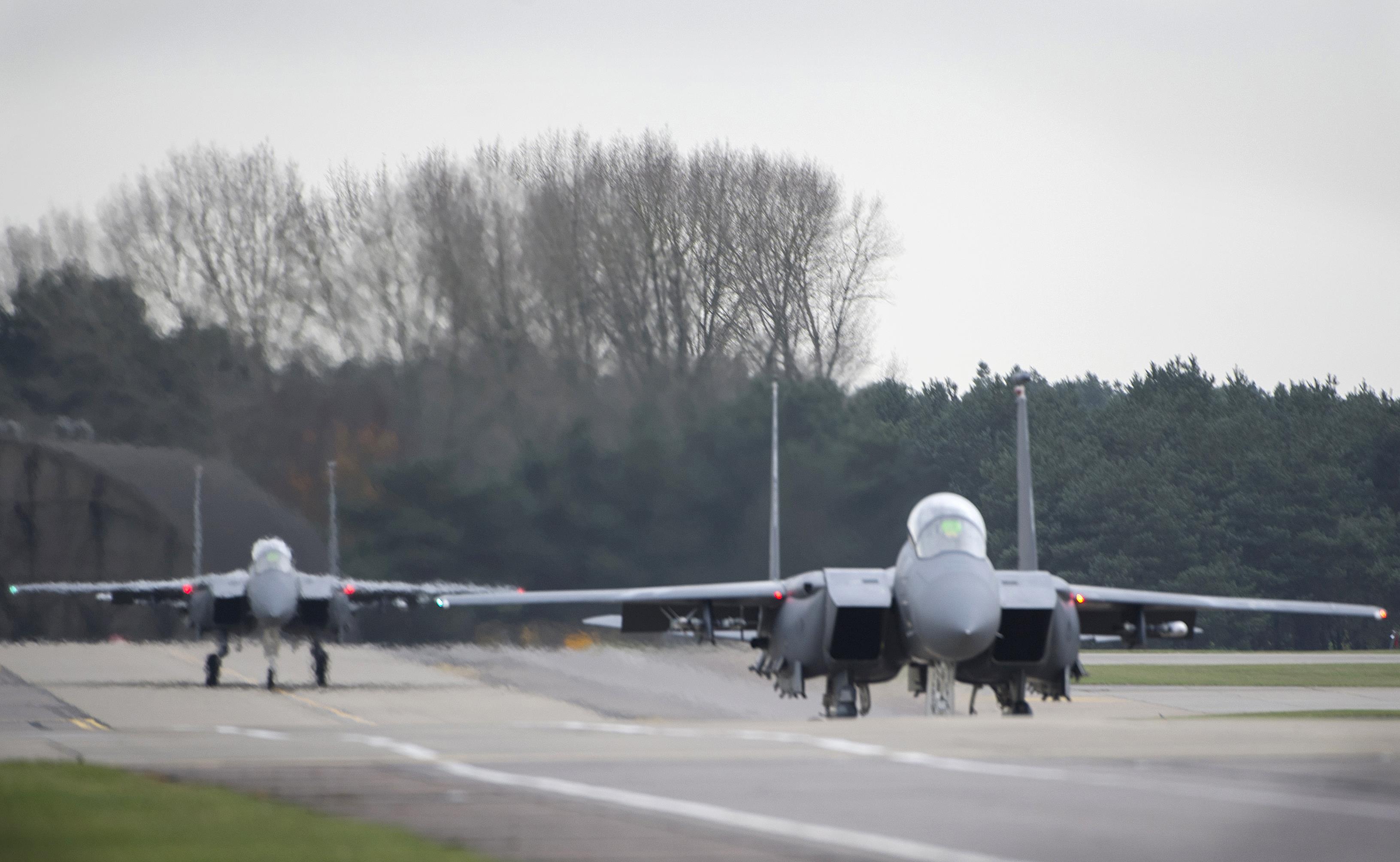RAF Lakenheath sky full > Royal Air Force Lakenheath > Article Display