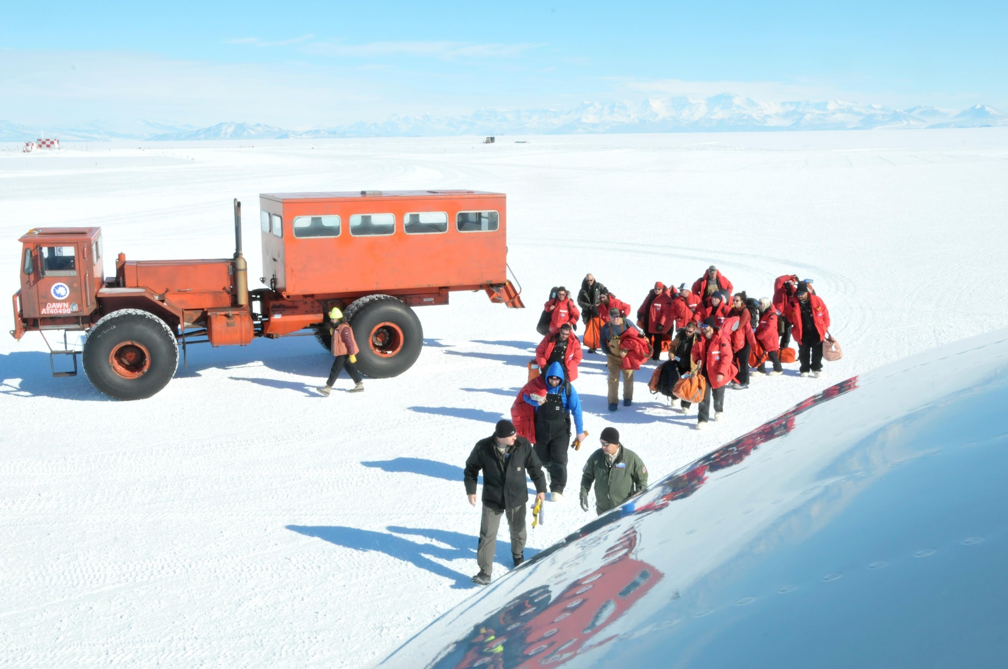 New York National Guard Aircrew completes South Pole mission despite extreme weather conditions