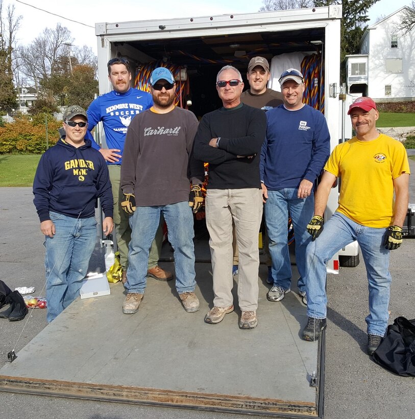 The U.S. Army Corps of Engineers (USACE), Buffalo District Dive Team, accompanied by USACE Detroit District Hydraulic Engineers, traveled north to the St. Lawrence River and installed an Acoustic Doppler Velocity Meter (ADVM) 4-miles upstream of Morristown, New York.