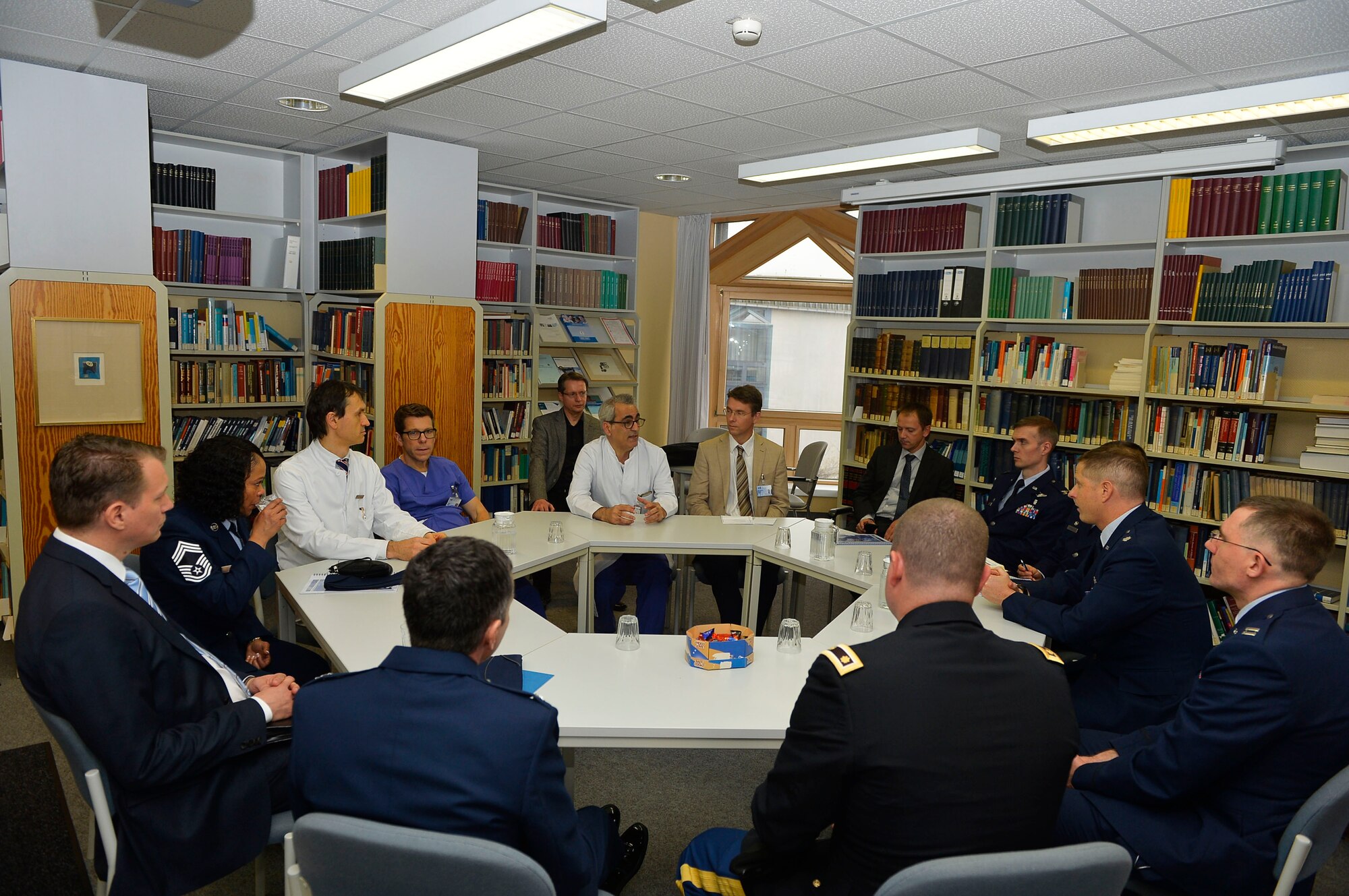 U.S. service members assigned to the 86th Medical Group and Landstuhl Regional Medical Center meet with German medical professionals at Saarland University Medical Center in Homburg, Nov. 9, 2017. The delegates from the 86th MDG and LRMC visited various areas in the facility, which included an emergency room, the pediatrics clinic, the ophthalmology building, and the traumatology unit. (U.S. Air Force photo by Airman 1st Class Joshua Magbanua)