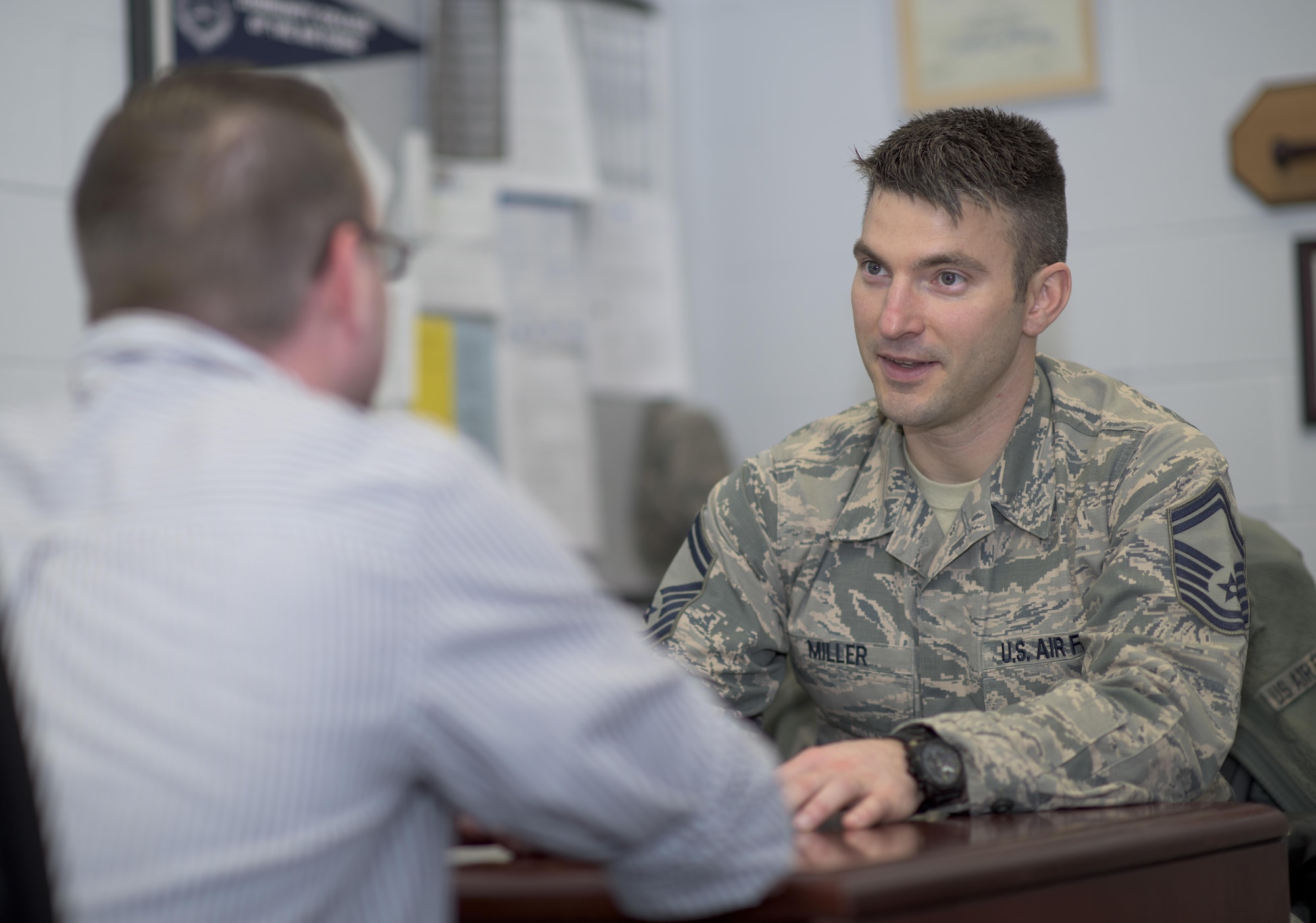 Air Force Reserve seeks to gain recruiters > Niagara Falls Air Reserve