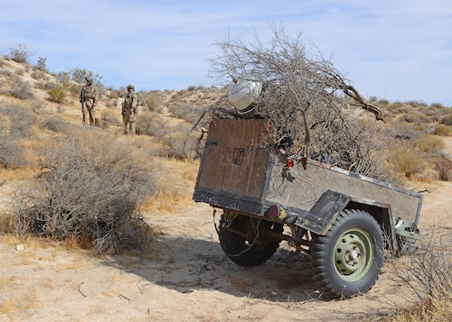 Edwards EOD hosts realistic training for fellow bomb squad members