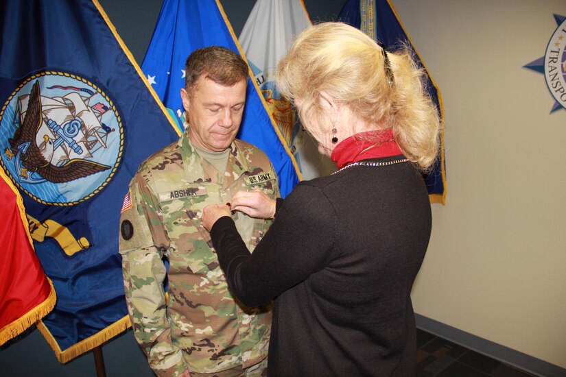 Army Reserve officer assumes JECC role after promotion