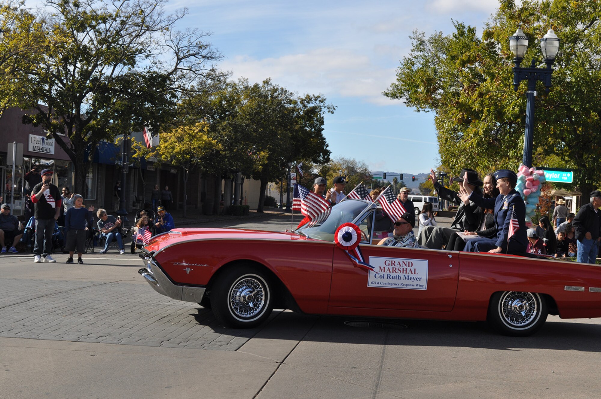 Members of Team Travis came out to support the Fairfield Veterans Day Parade and Commemoration, Saturday November 11, 2017.  Air Force Reserve Col. Ruth Meyer was the grand marshal for this year’s event. The ceremony of remembrance started at 10 a.m. with a musical concert, and the parade started at 12:30 p.m.