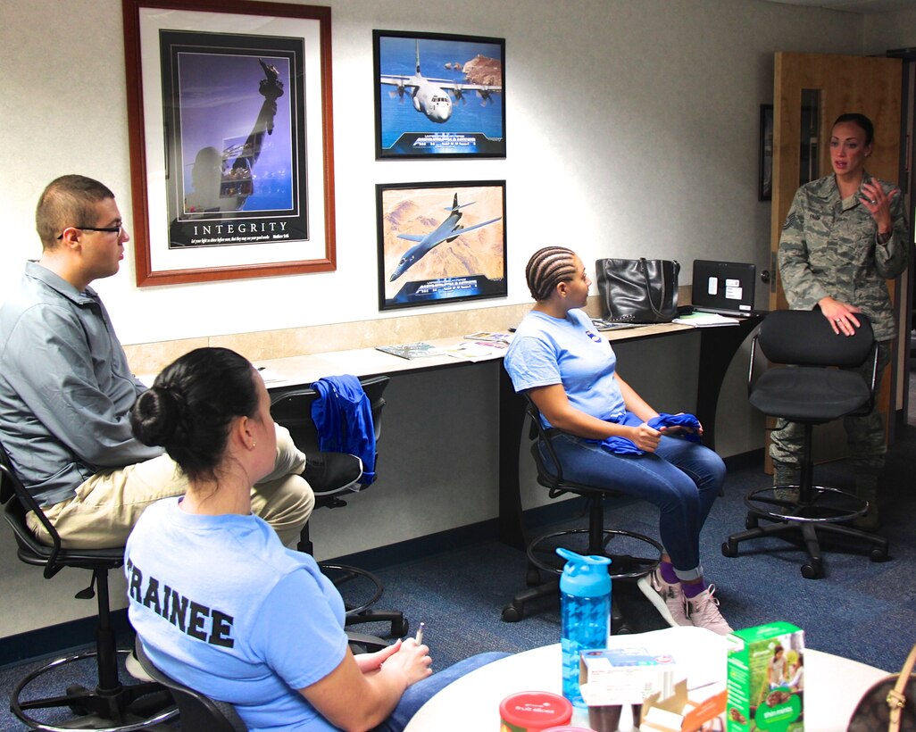 932nd Airlift Wing weekend busy for recruiters