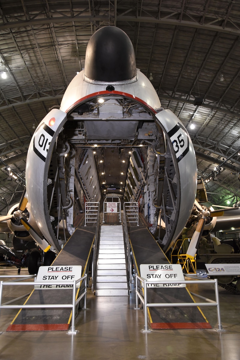 Douglas C-124 Globemaster II > National Museum of the United