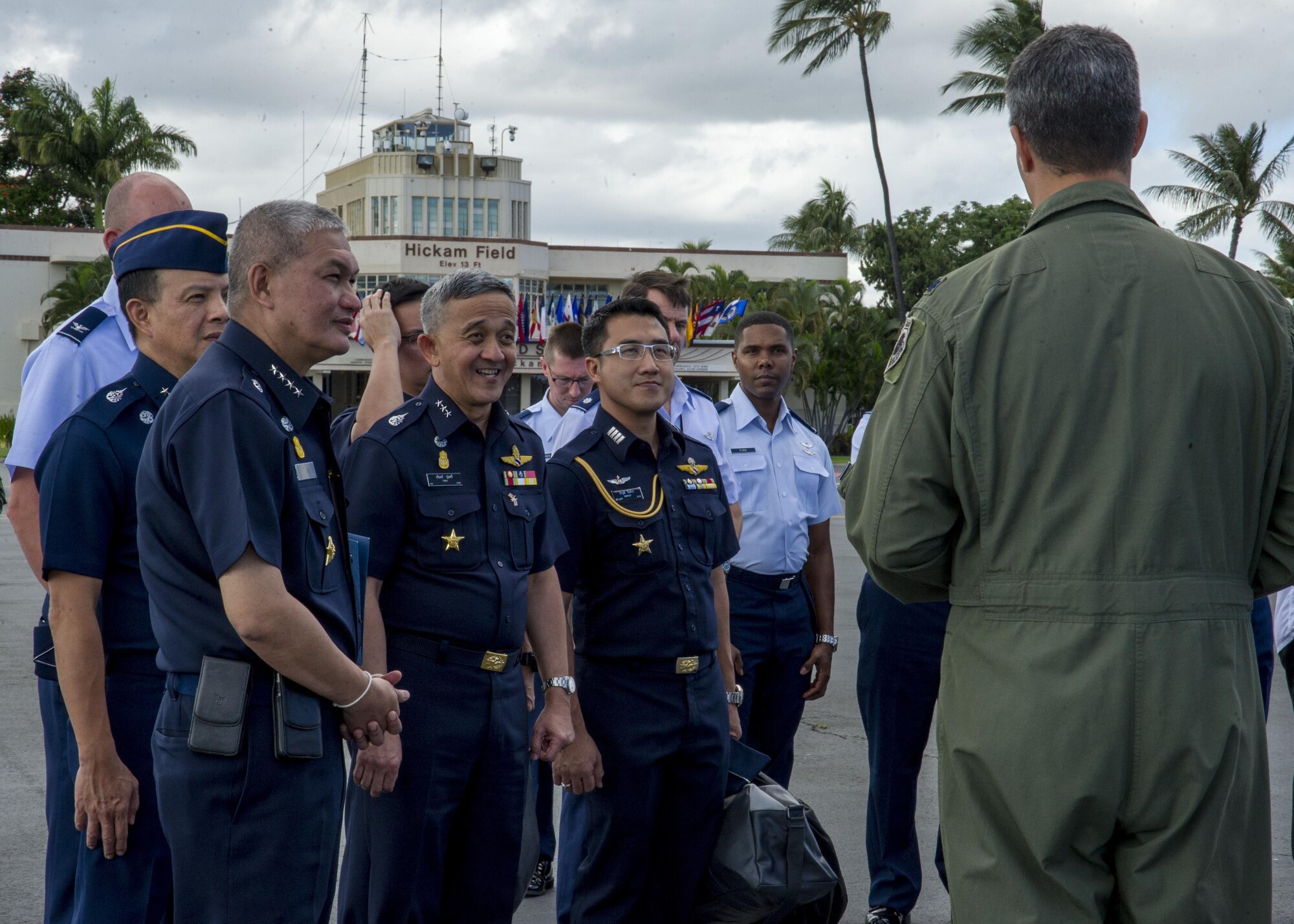 Pacific Air Forces hosts Thai Air Chief Marshal
