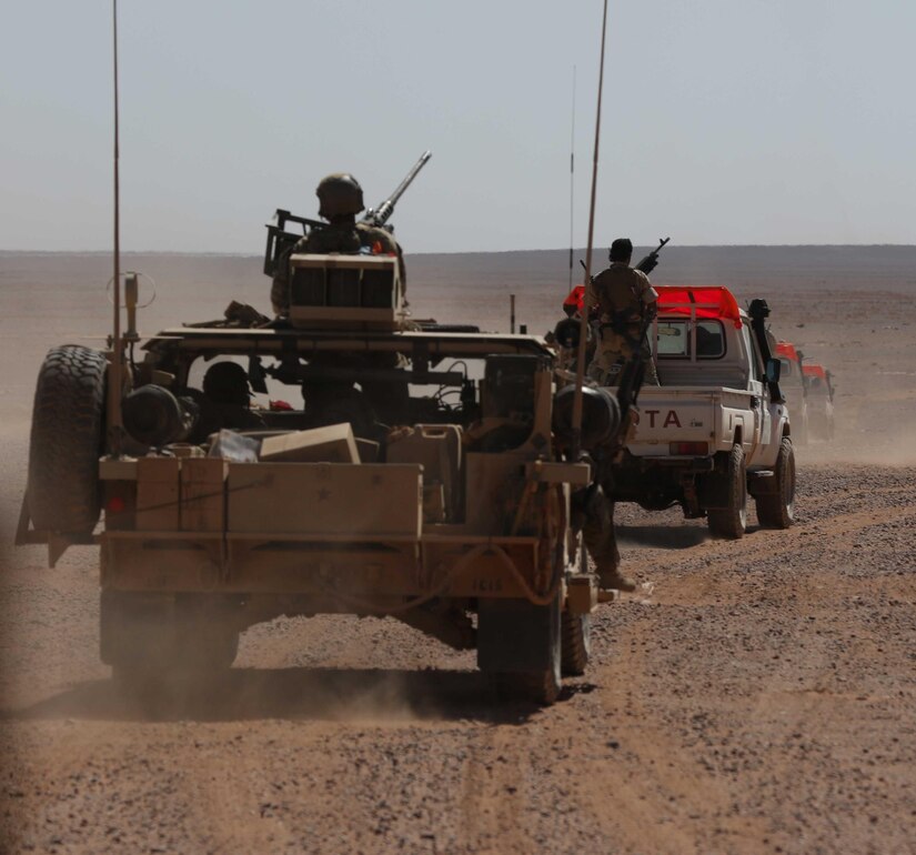 Maghaweir al Thowra conducts a security patrol near At Tanf, Syria, Nov. 16, 2017. Army photo by Staff Sgt. Jacob Connor