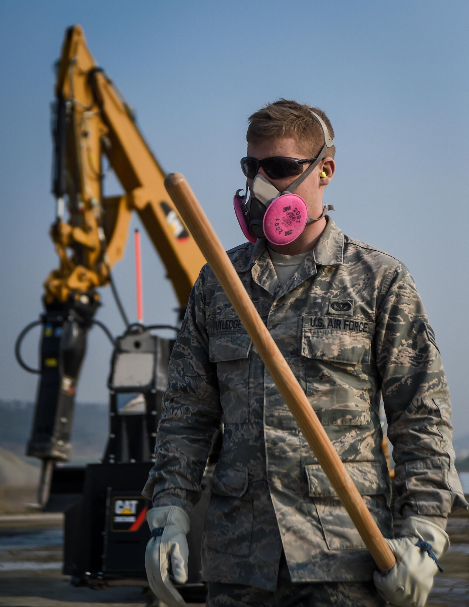 U.S. Air Force Senior Airman Tyler Rutledge, 773d Civil Engineer Squadron, participates in a Rapid Airfield Damage Repair training exercise at Gwangju Air Base, Republic of Korea, Nov. 8, 2017. Approximately forty U.S. Airmen from the 773d CES at Joint Base Elmendorf-Richardson, Alaska, and 40 R.O.K. Airmen from Gwangju trained together for a week to learn a new runway repair process for wartime contingencies. The bilateral training exercise enhanced interoperability and built partnership capacity in the Indo-Asia Pacific region. (U.S. Air Force photo by Senior Airman Curt Beach)