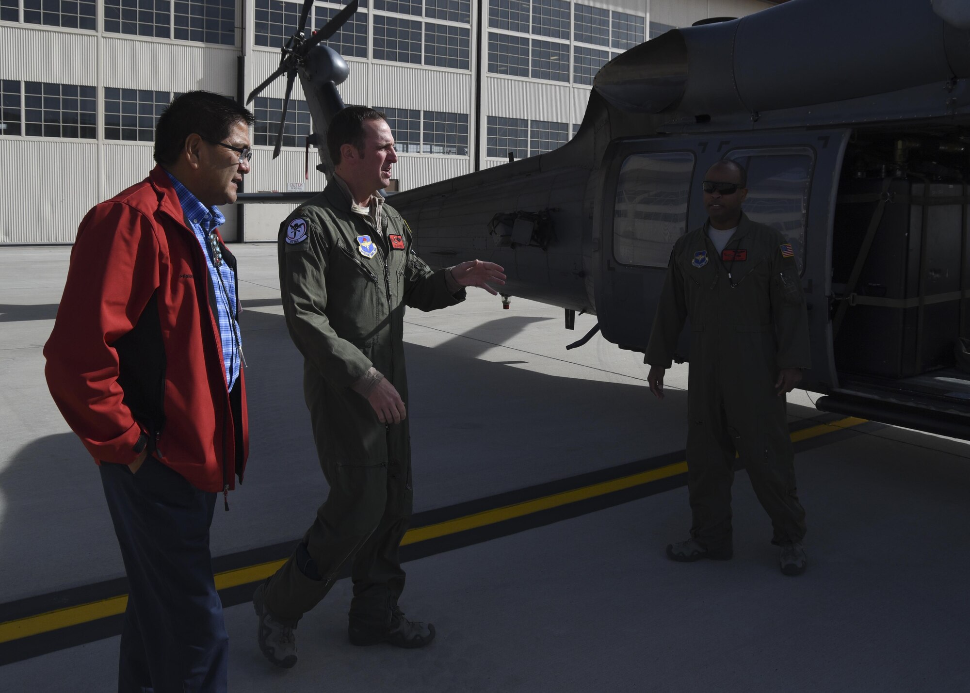 Pueblo Governor Visits Kirtland
