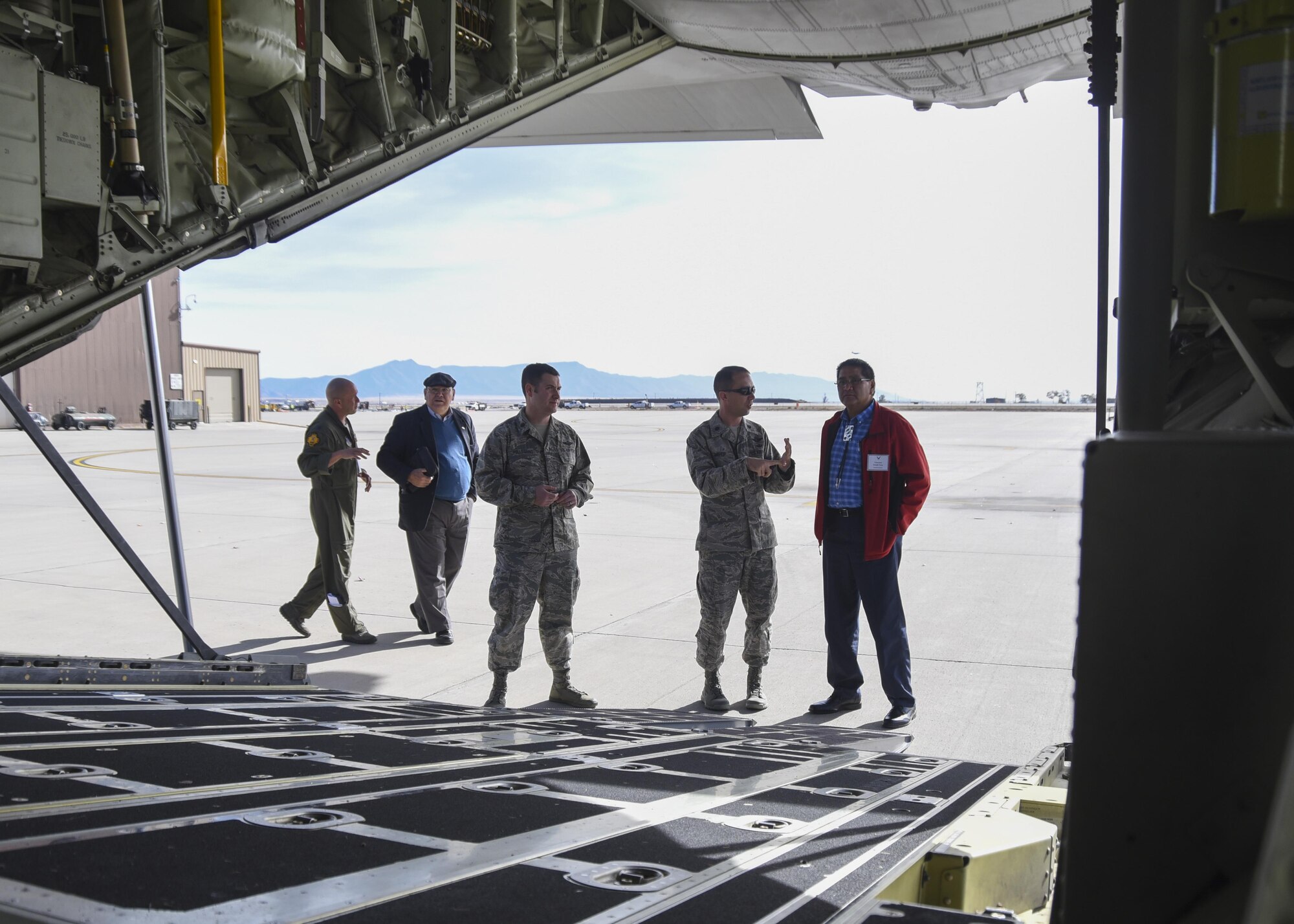 Pueblo Governor Visits Kirtland