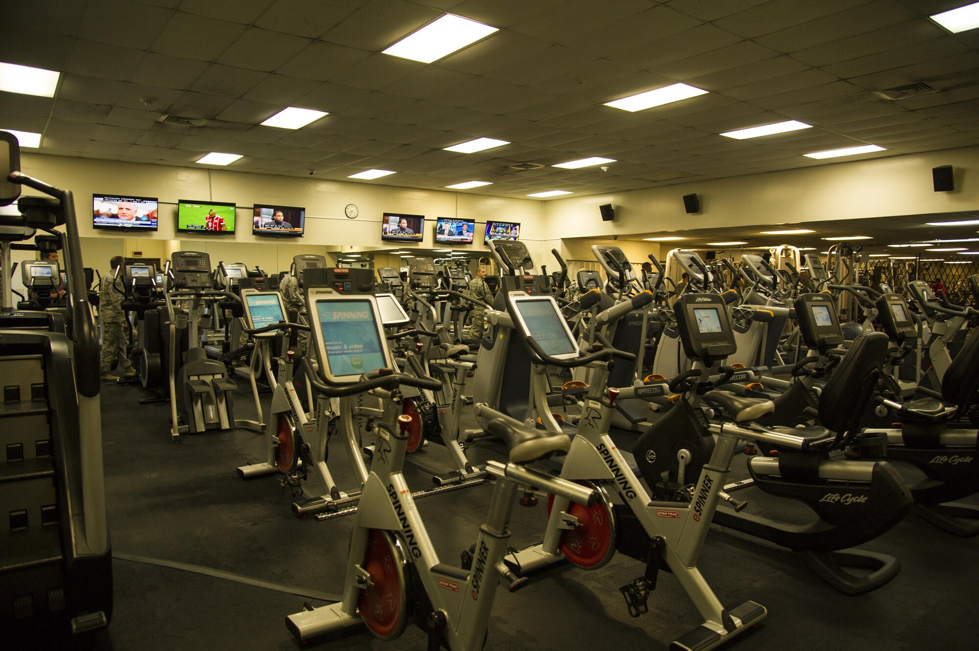 The Hickam Memorial Gym’s 24/7 section features cardio equipment and weight equipment, Joint Base Pearl Harbor-Hickam, Hawaii, Nov. 20, 2017. The gym’s 24-hour access is available to all authorized users over the age of 18. Individuals who do not have a common access card may purchase a proximity card for a nominal fee. (U.S. Air Force photo by Tech. Sgt. Heather Redman)