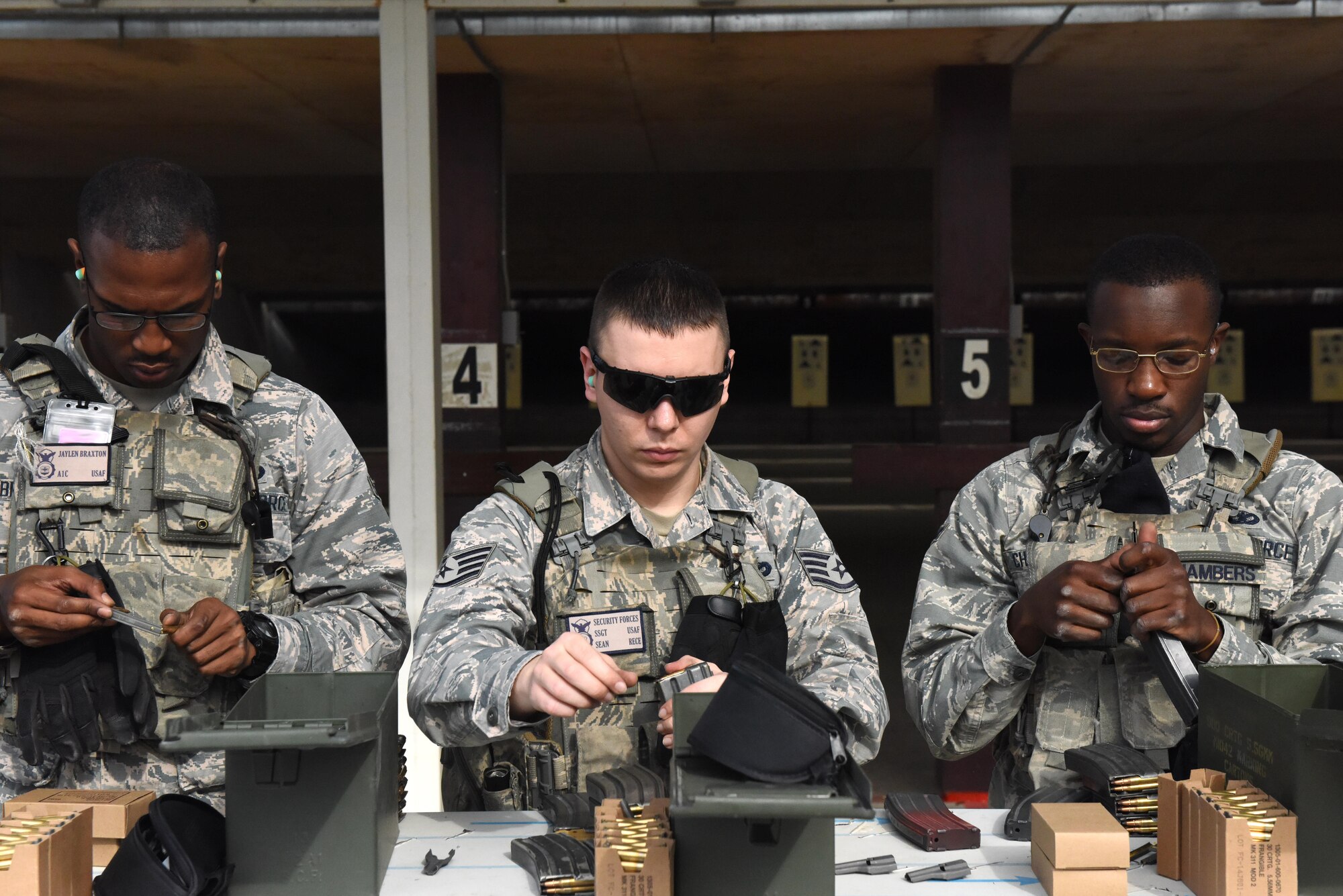 U.S. Air Force Airmen qualifty at the Combat Arms Training and Maintenance facility Nov. 16 and 17, 2017, at Incirlik Air Base, Turkey.  (U.S. Air Force photo by Senior Airman Kristan Campbell)