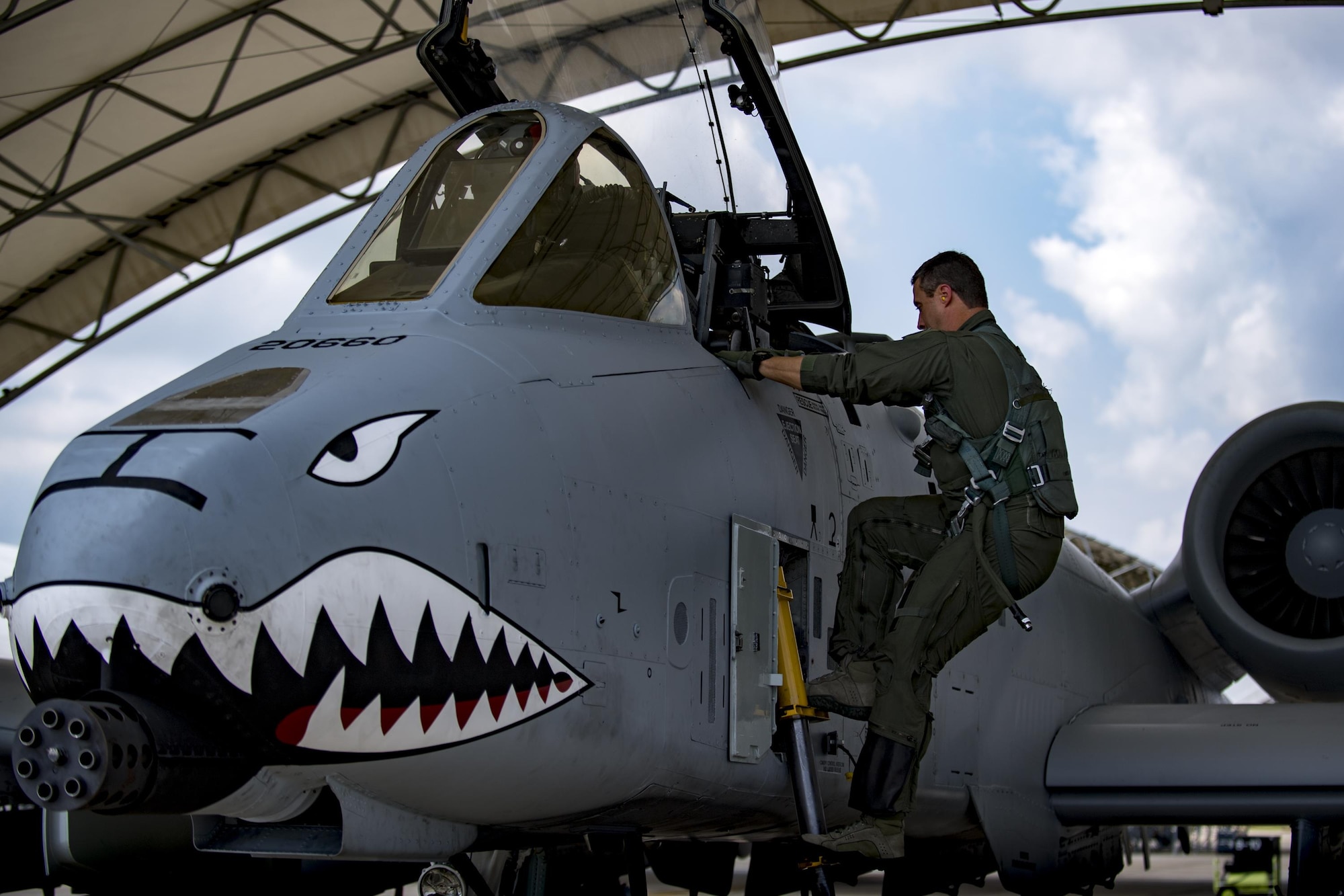 U.S. Air Force Reserve Maj. Matt Paetzhold, 76th Fighter Squadron A-10C Thunderbolt II instructor pilot, climbs aboard an A-10C Thunderbolt II, Sept. 9, 2017, at Moody Air Force Base, Ga. After graduating the Weapons Instructor Course, Paetzhold joined the Airmen who serve as tactical and operational advisors to military leaders at all levels. Due to the relationship between the 75th FS and 76th FS, Paetzhold is slated to deploy as the 75th FSs weapons officer. (U.S. Air Force photo by Senior Airman Daniel Snider)