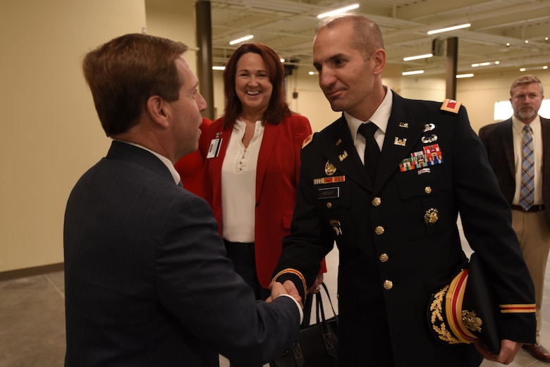 Col. Paul Kremer, U.S. Army Corps of Engineers Great Lakes and Ohio River Division acting commander, welcomes Congressman Chuck Fleischmann, Tennessee District 3, during the dedication of the new Construction Support Building Nov. 20, 2017 at the Y-12 National Security Complex in Oak Ridge, Tenn. (USACE photo by Lee Roberts)