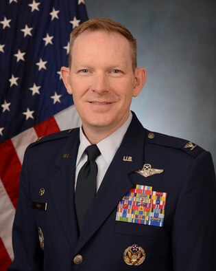 Official photo of Col Bass