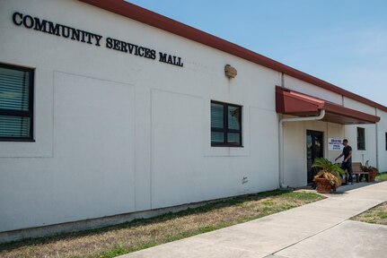 The Community Services Mall, located in building 895 on J Street West at JBSA-Randolph, houses arts and crafts; information, tickets and travel; and outdoor recreation.