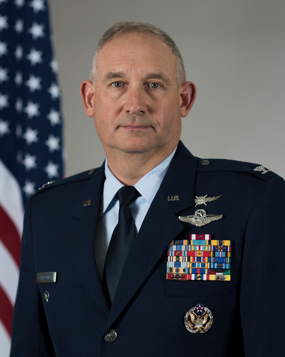 Official portrait Col. Jeffery Aebischer