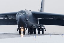 A B-52H Stratofortress assigned to Air Force Global Strike Command (AFGSC) taxis down the runway at Minot Air Force Base, N.D., Nov. 4, 2017, during exercise Global Thunder 18. Exercise Global Thunder is an annual command and control and field training exercise designed to train Department of Defense forces and assess joint operational readiness across all of USSTRATCOM’s mission areas, with a specific focus on nuclear readiness. (U.S. Air Force photo by Senior Airman J.T. Armstrong)