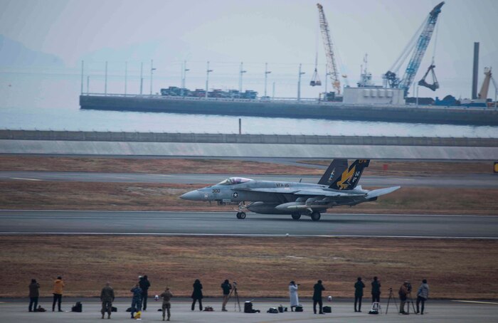 MCAS Iwakuni welcomes the first jet squadrons from Carrier Air Wing Five