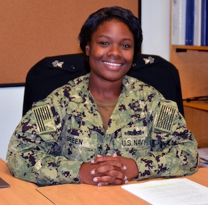 Petty Officer 1st Class Jalisa Green of Baton Rouge, La., is a recruiter assigned to Navy Recruiting Station Corpus Christi, Navy Recruiting District San Antonio.  After enlisting in 2009, Green served aboard the USS Cowpens (CG-63), USS Spruance (DDG-111), and USS William P. Lawrence (DDG-110) before becoming a Navy recruiter.