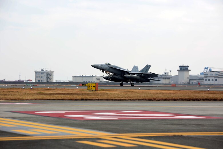 Initial Japan-Based CVW-5 Jet Squadrons Fly-in to MCAS Iwakuni